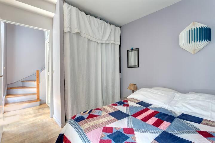 Apartment Grand D'angle - Montmartre Moulin Galette